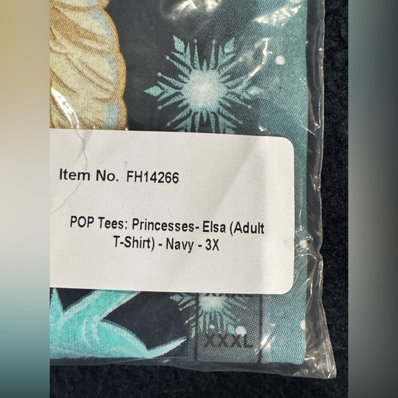 NWT Funko POP Disney’s Frozen Princess Elsa unisex t-shirt size 3X and 2X - Picture 3 of 5